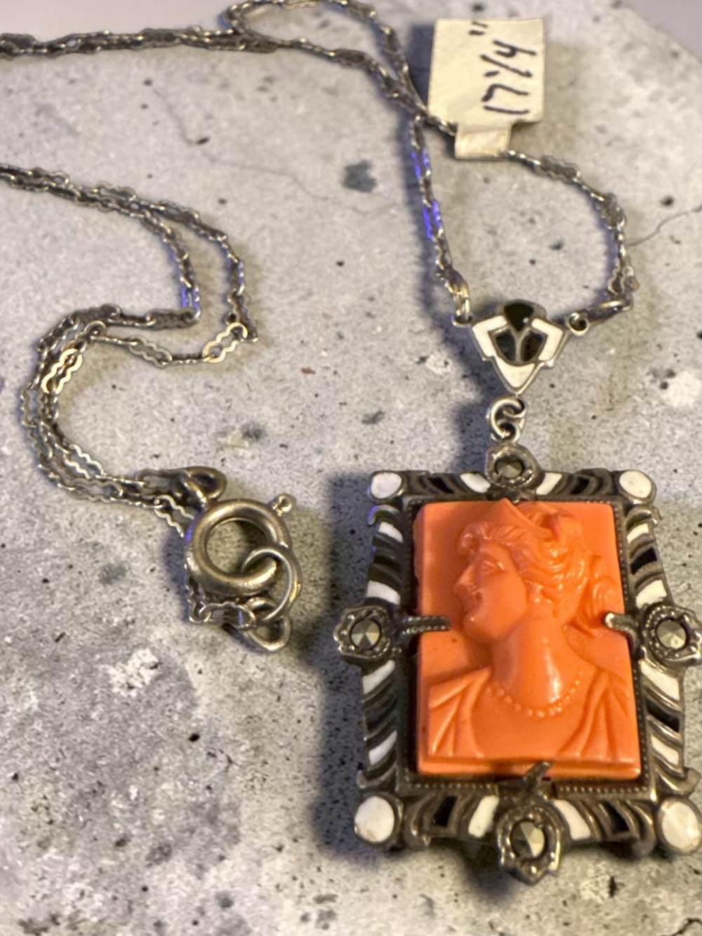 ✨ Vintage 1930’s-40’s Czechoslovakian Sterling Silver Art Deco Cameo Necklace ✨